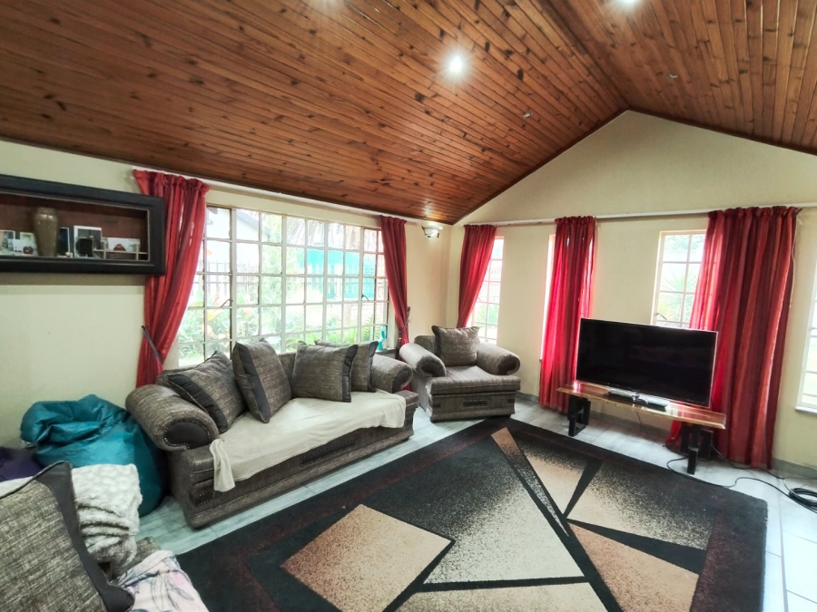 3 Bedroom Property for Sale in Vaalpark Free State